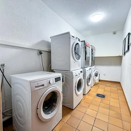 El Refugio De Lägenhet Enveitg